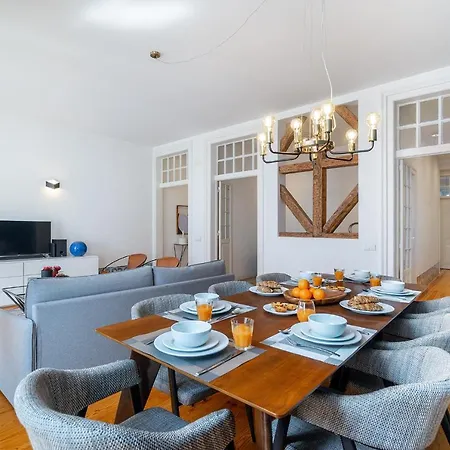 Апартаменты Whome Alecrim 43 Location Perfect To Explore *